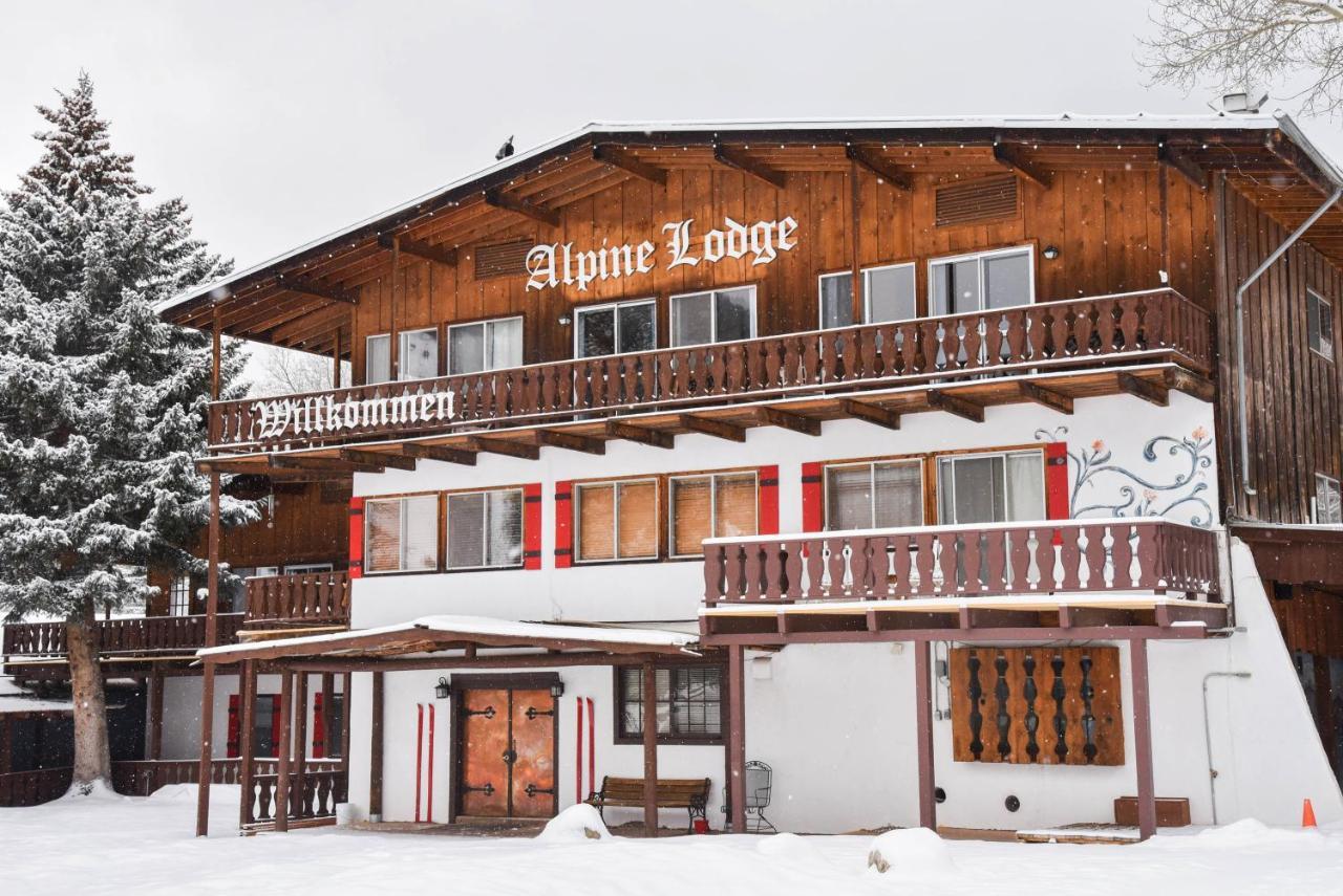 Alpine Hotel