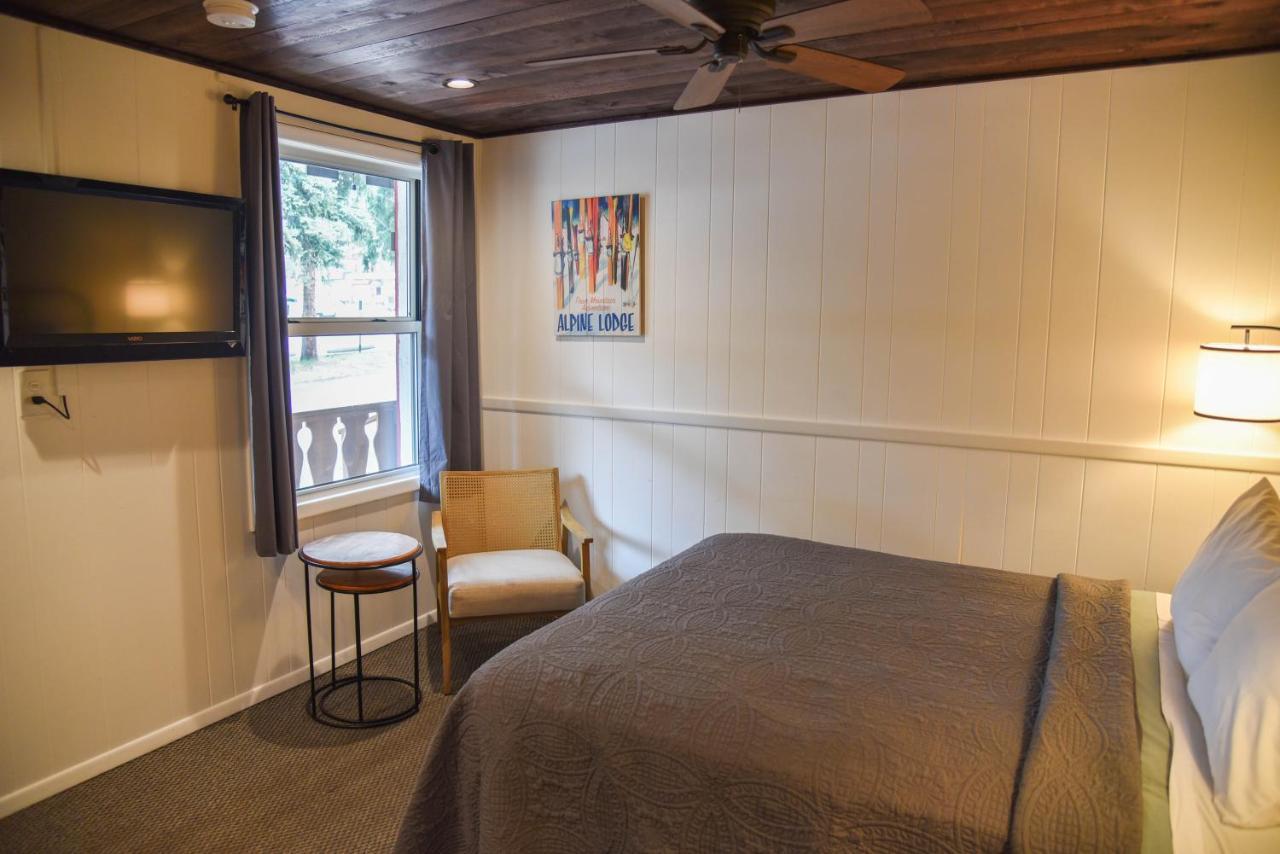 Alpine Hotel 2*