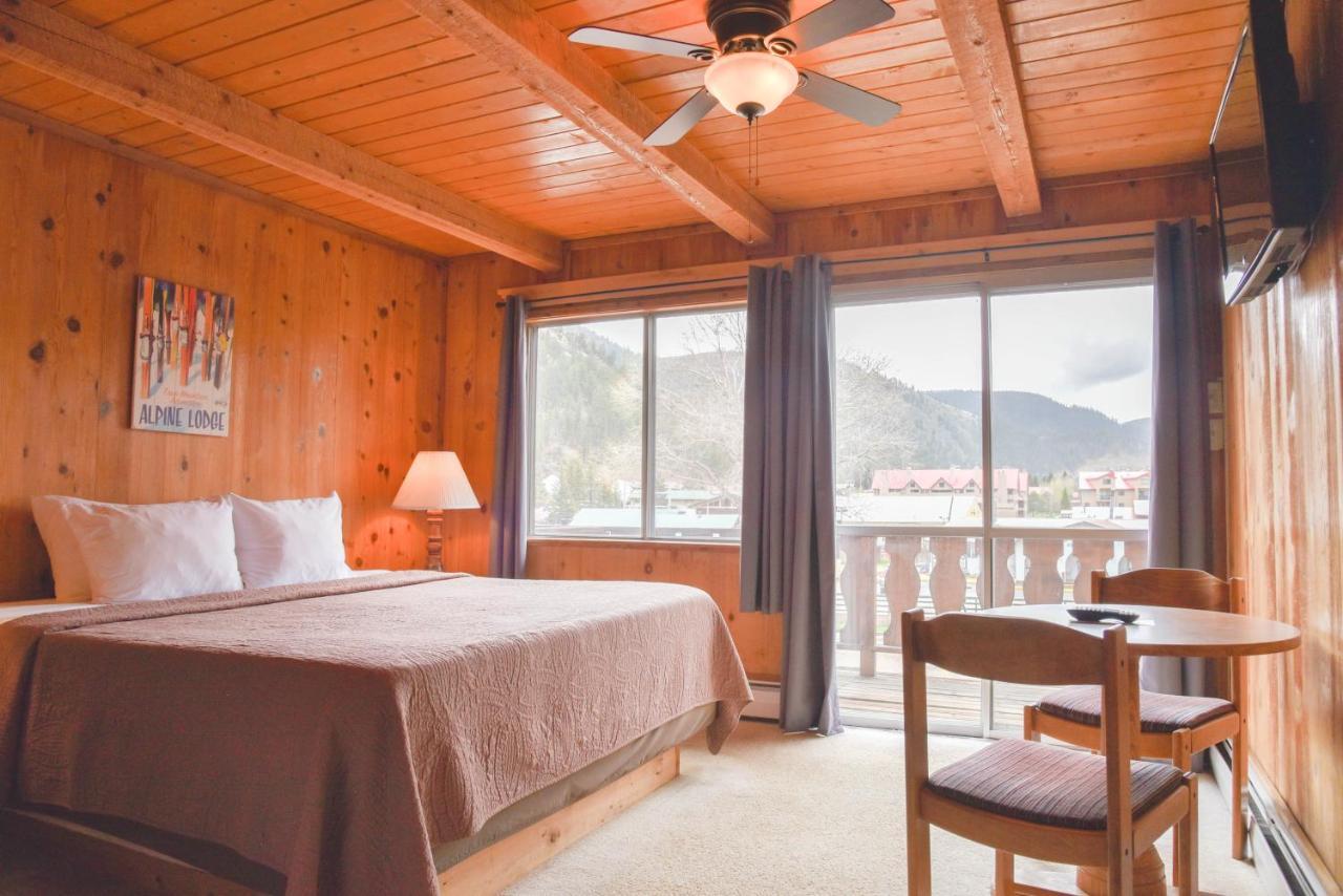 Alpine Hotel 2*