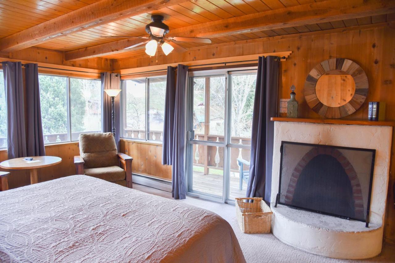 Alpine Hotel