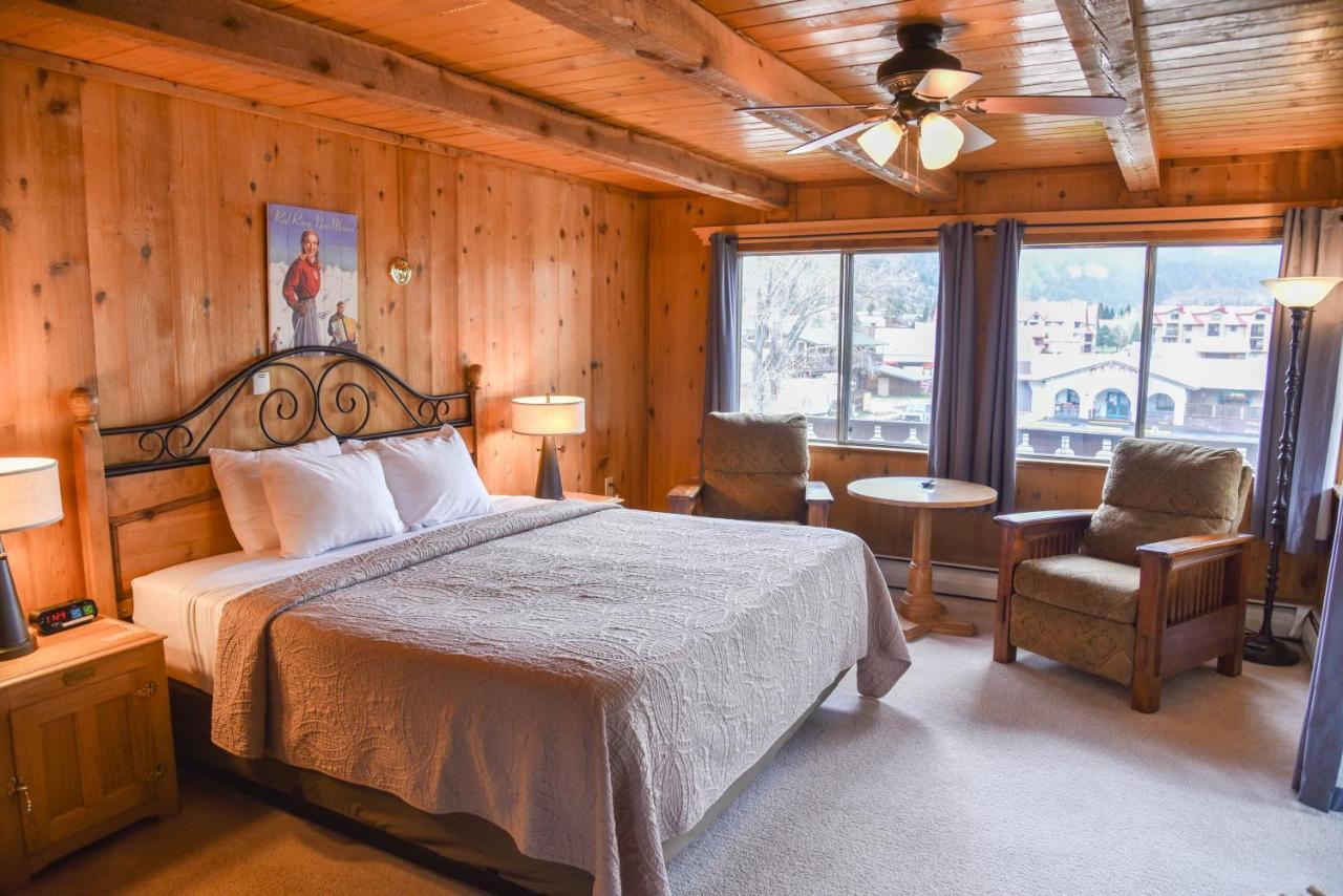 Alpine Hotel