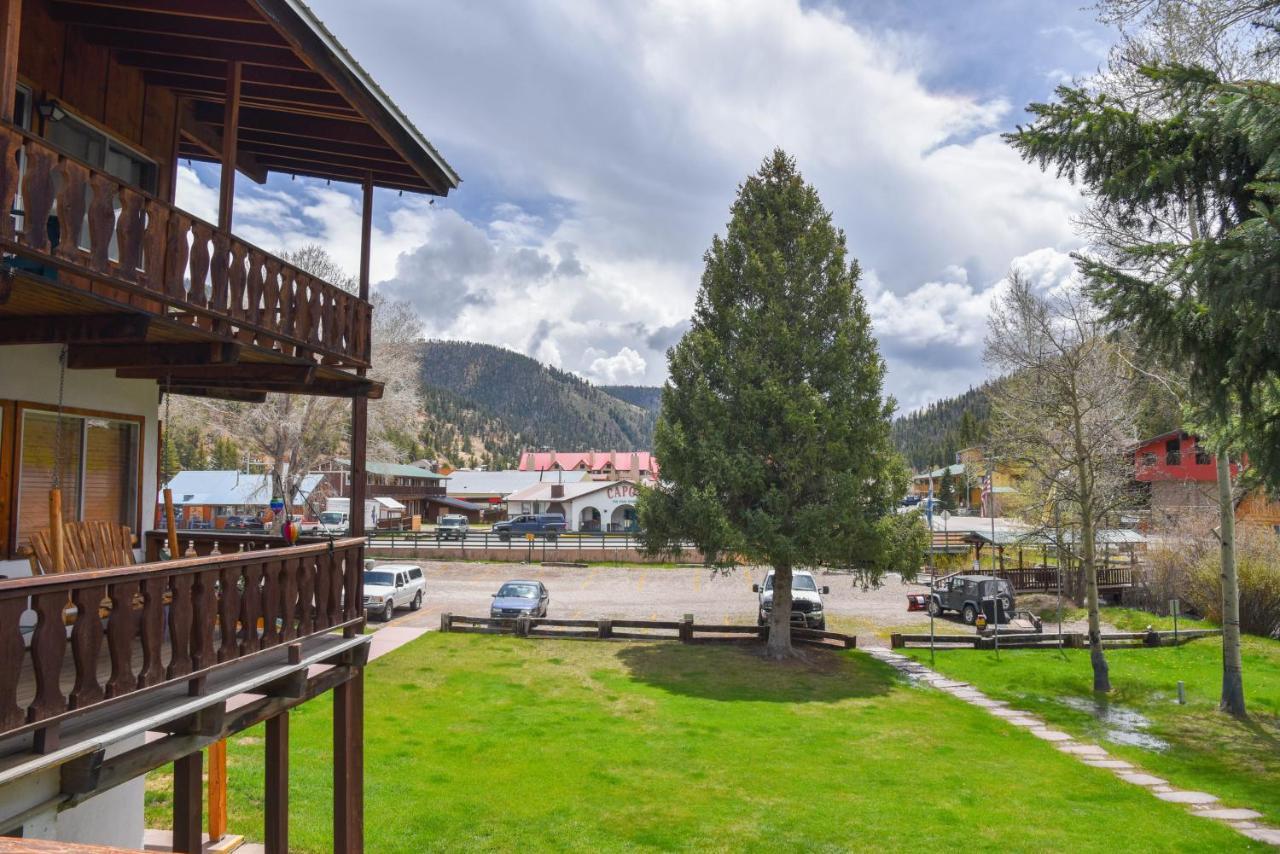 Hotel Alpine Red River