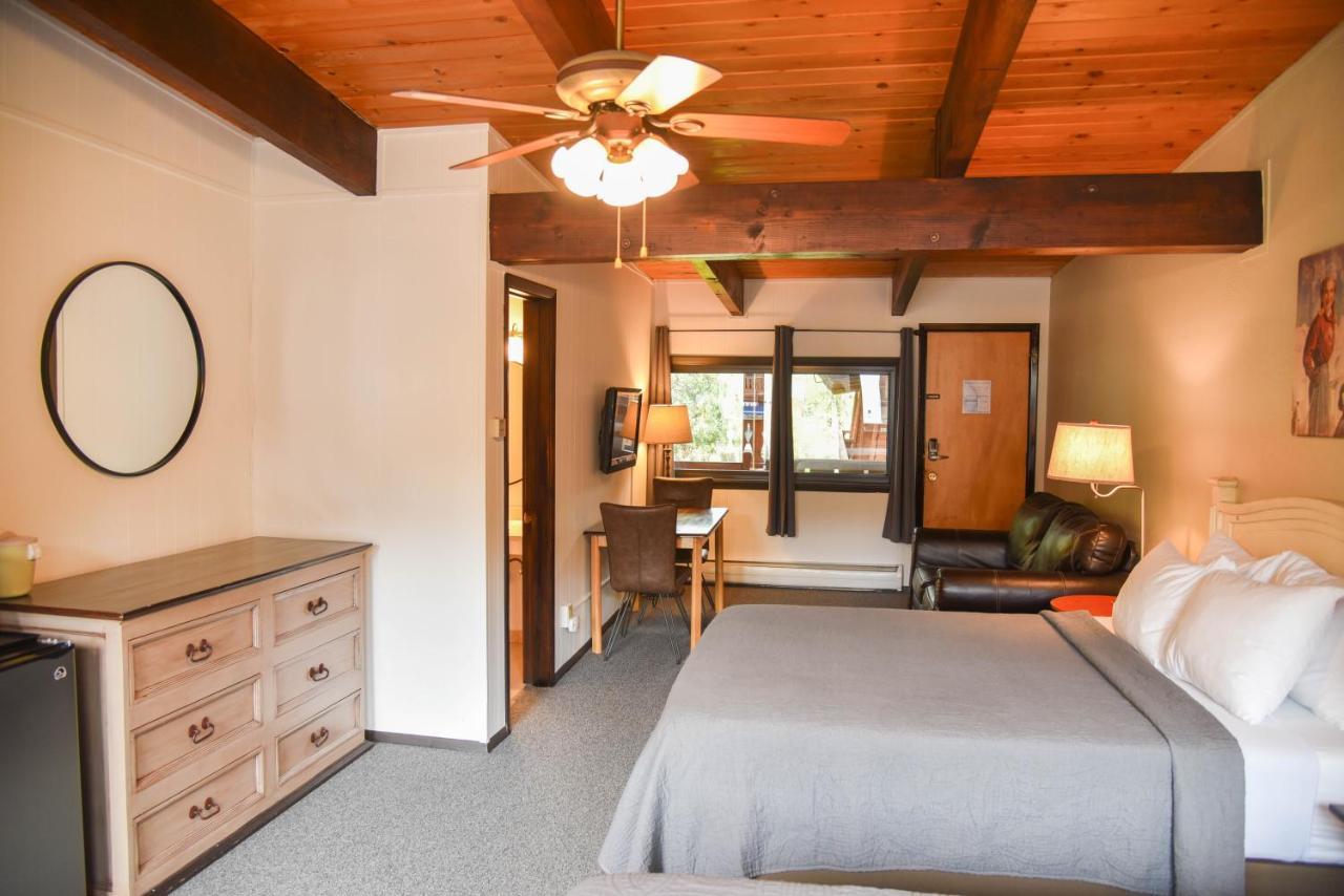Alpine Hotel Red River